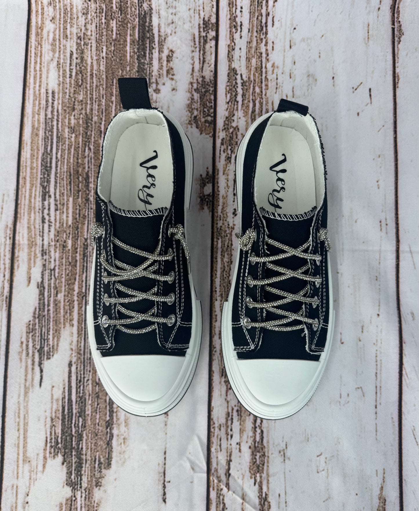 Very G Aman 2 Black Sneakers